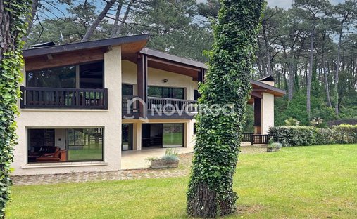 House in Seignosse, Nouvelle-Aquitaine, France 1