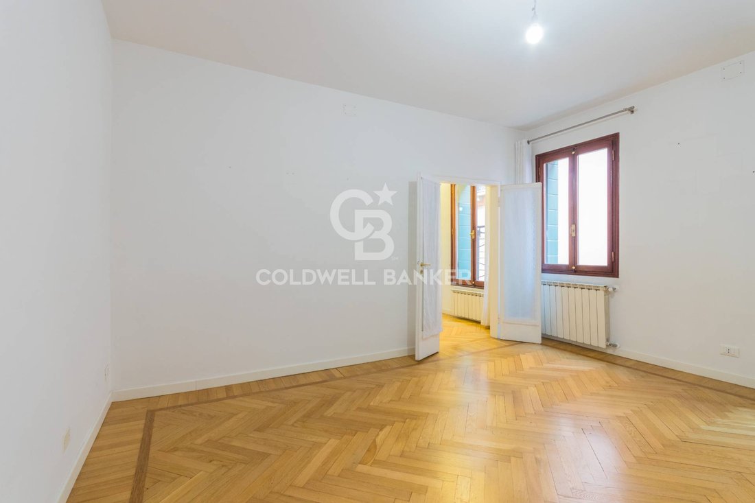 Apartment in Saint Paul, Venice, Italy 4 - 17015955