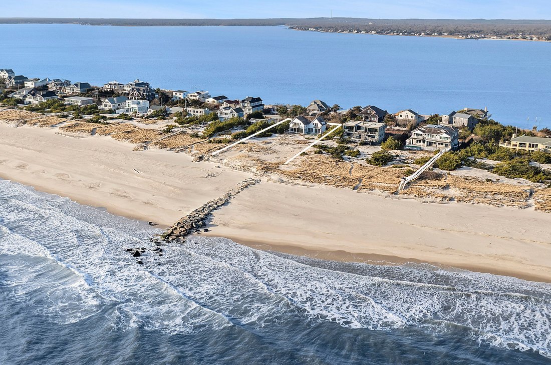 House in Westhampton, New York, United States 2 - 17015226