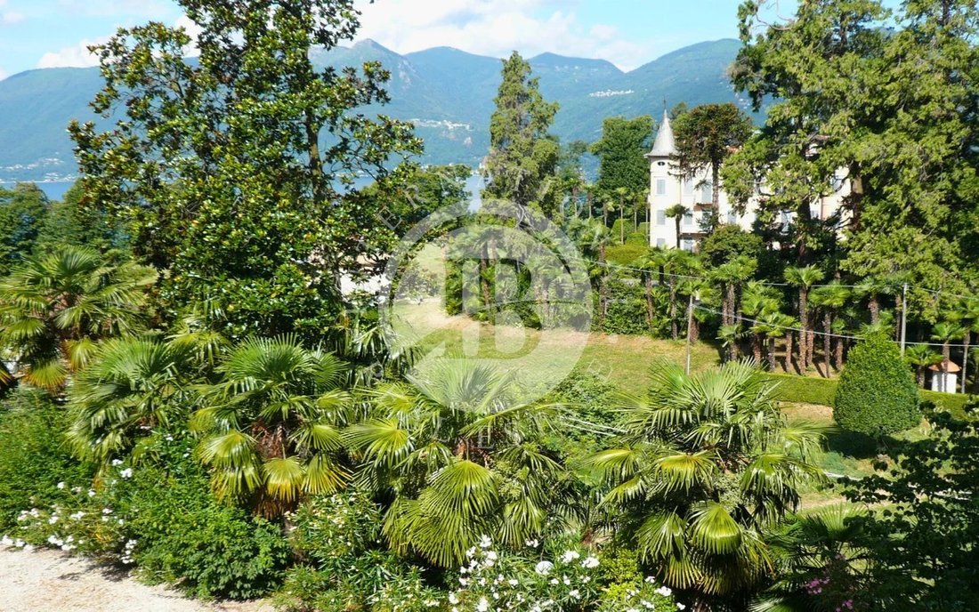 Villa in Luino, Lombardei, Italien 3 - 17015119