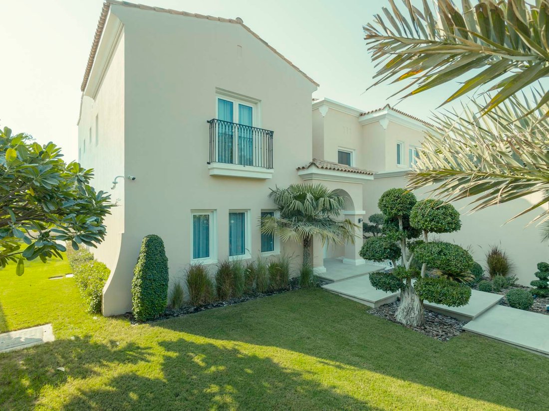 Villa in United Arab Emirates 4 - 17009877