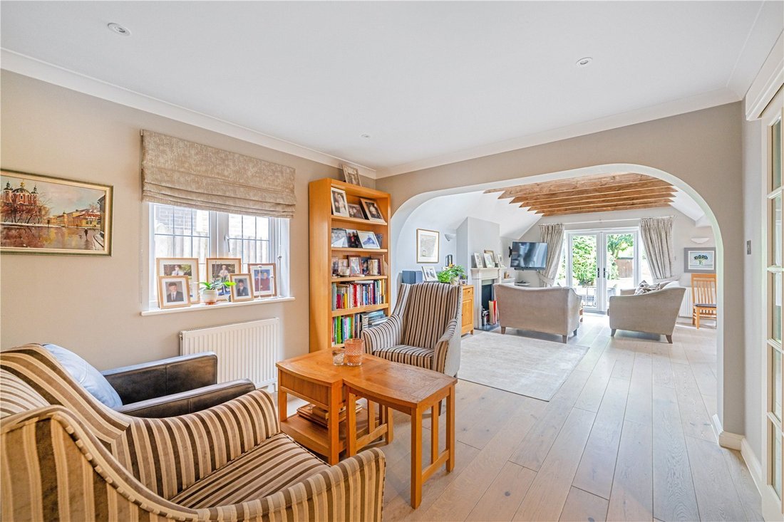 House in Hampton, Richmond Upon Thames, England 5 - 17014332
