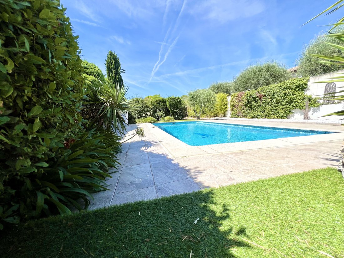 House in Mougins, Provence-Alpes-Côte d'Azur, France 5 - 17012862
