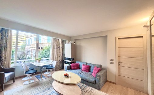 Apartamento en La Source, Cannes, Francia 1