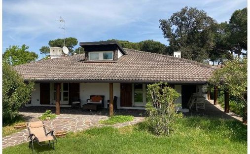 Villa in Rosolina, Veneto, Italy 1