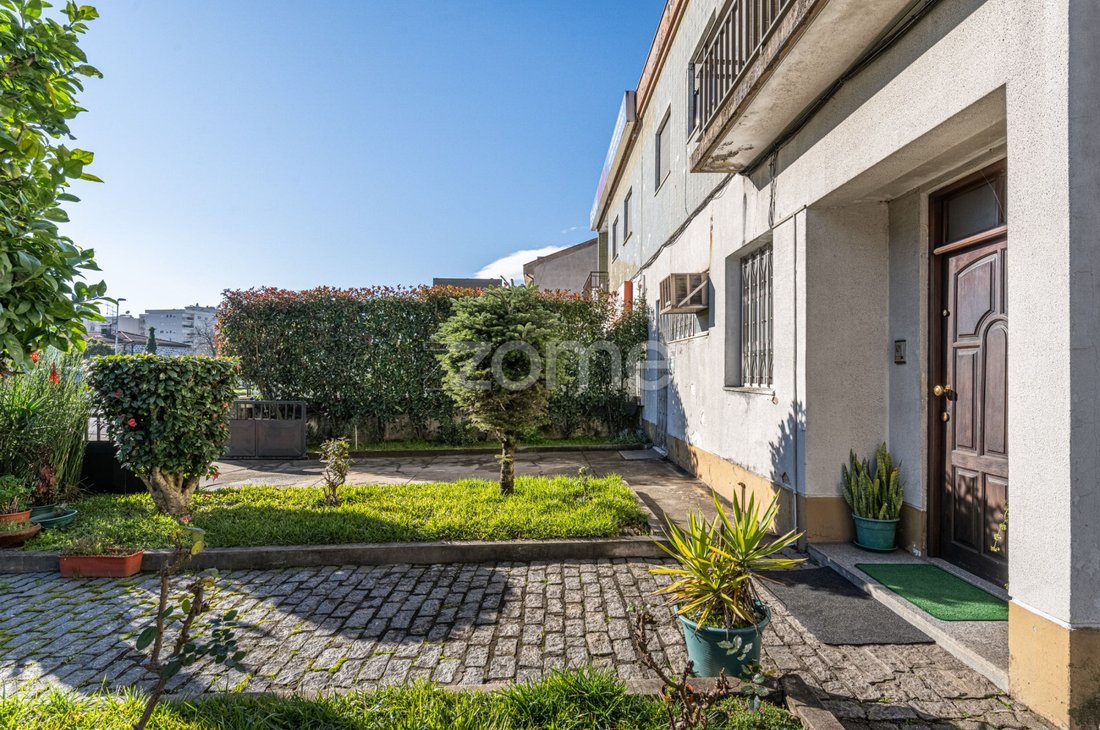 House in Braga (Maximinos, Se e Cividade), Braga, Portugal 3 - 17015748