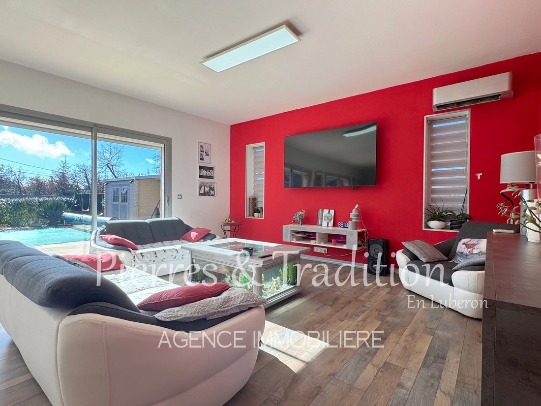 House in Saint-Saturnin-lès-Apt, Provence-Alpes-Côte d'Azur, France 4 - 15039158