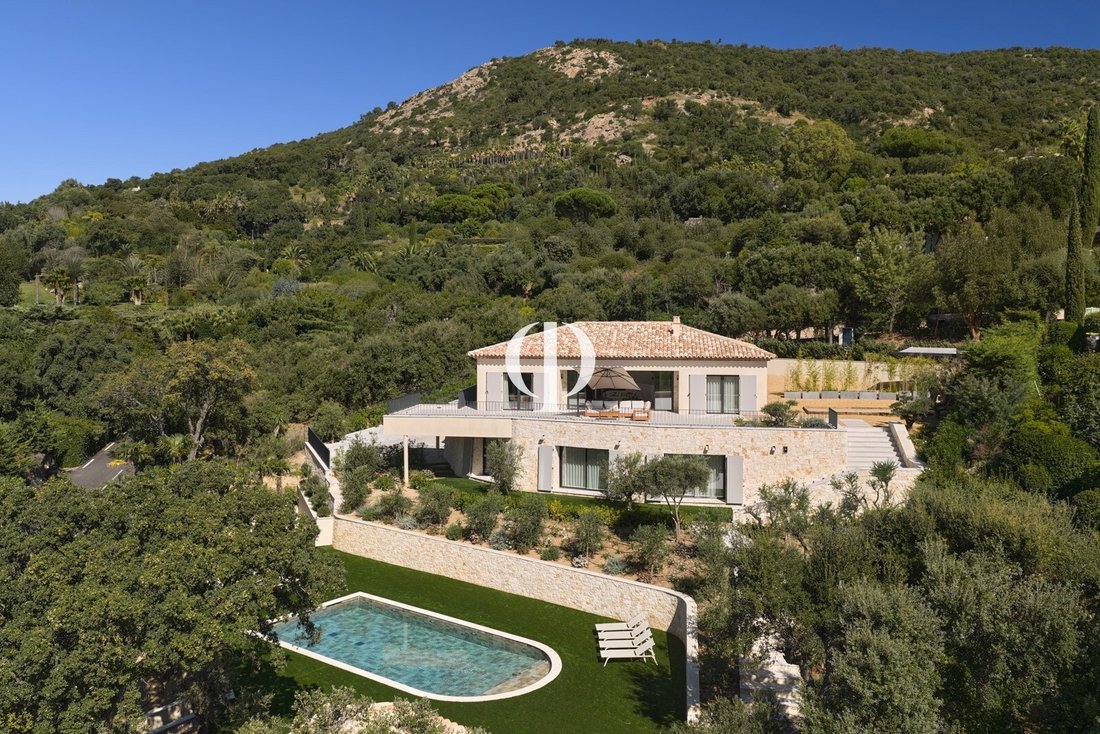 Villa in Grimaud, Provence-Alpes-Côte d'Azur, France 2 - 17010588