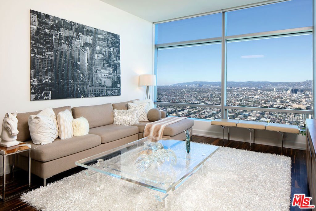 Condo in Los Angeles, California, United States 1 - 17014485