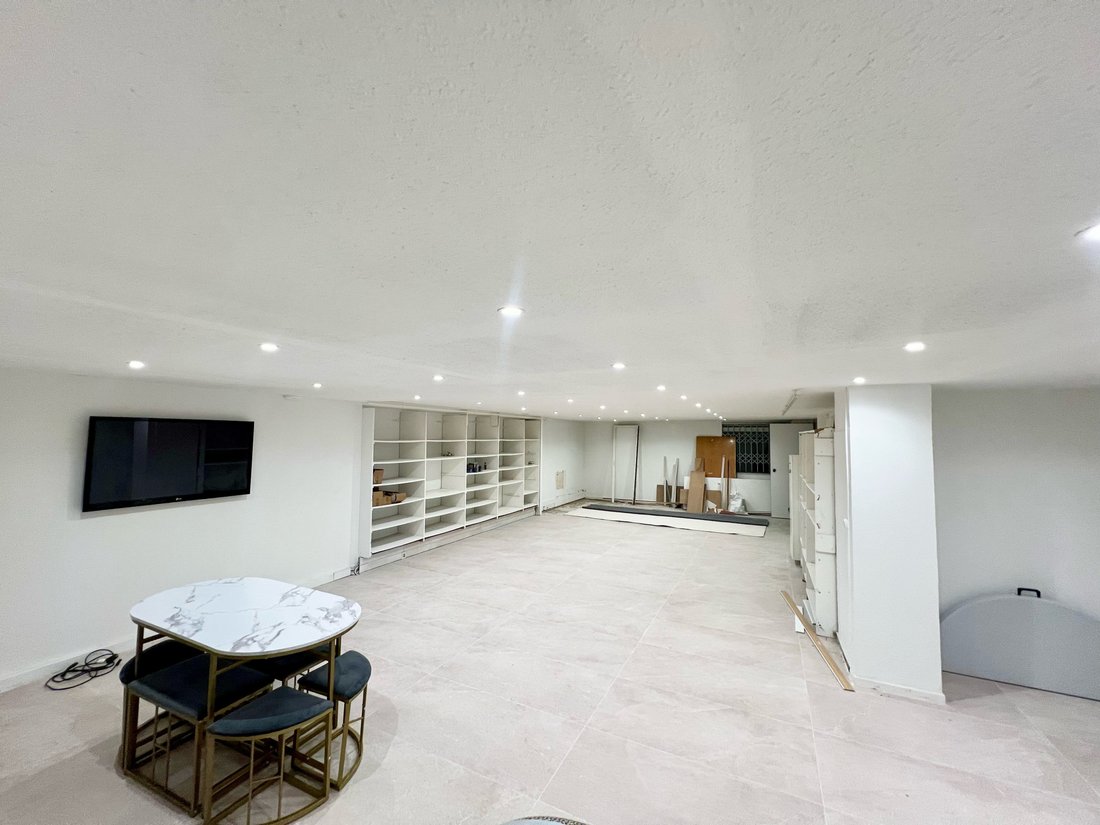 Estate in Carnot, Cannes, France 2 - 17013533