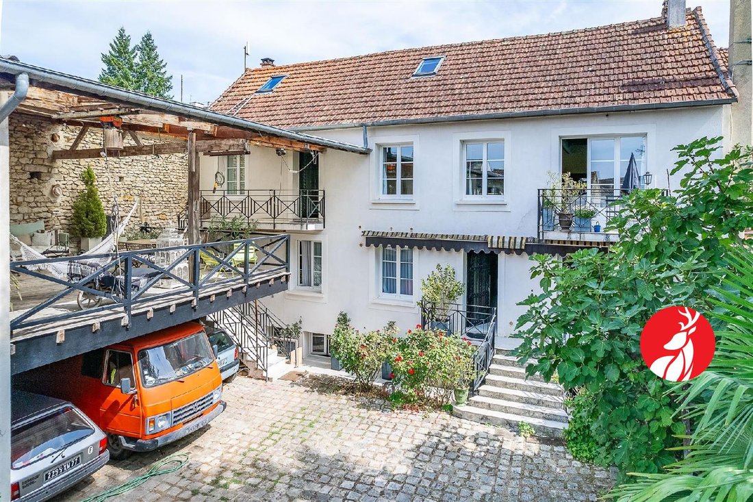Estate in Sud, Avon, France 1 - 17010448