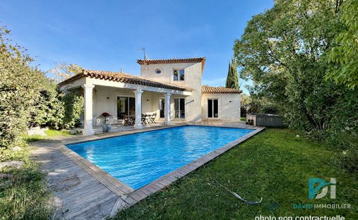 House in Ancien Hôpital, Beziers, France 1
