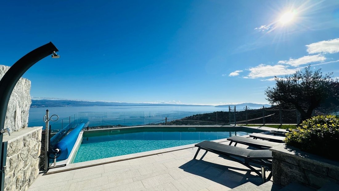 Villa in Grad Opatija, Primorje-Gorski Kotar County, Croatia 3 - 17015665