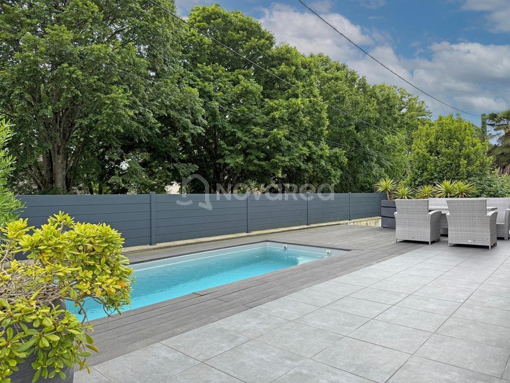 House in Pau, Nouvelle-Aquitaine, France 1 - 17010526