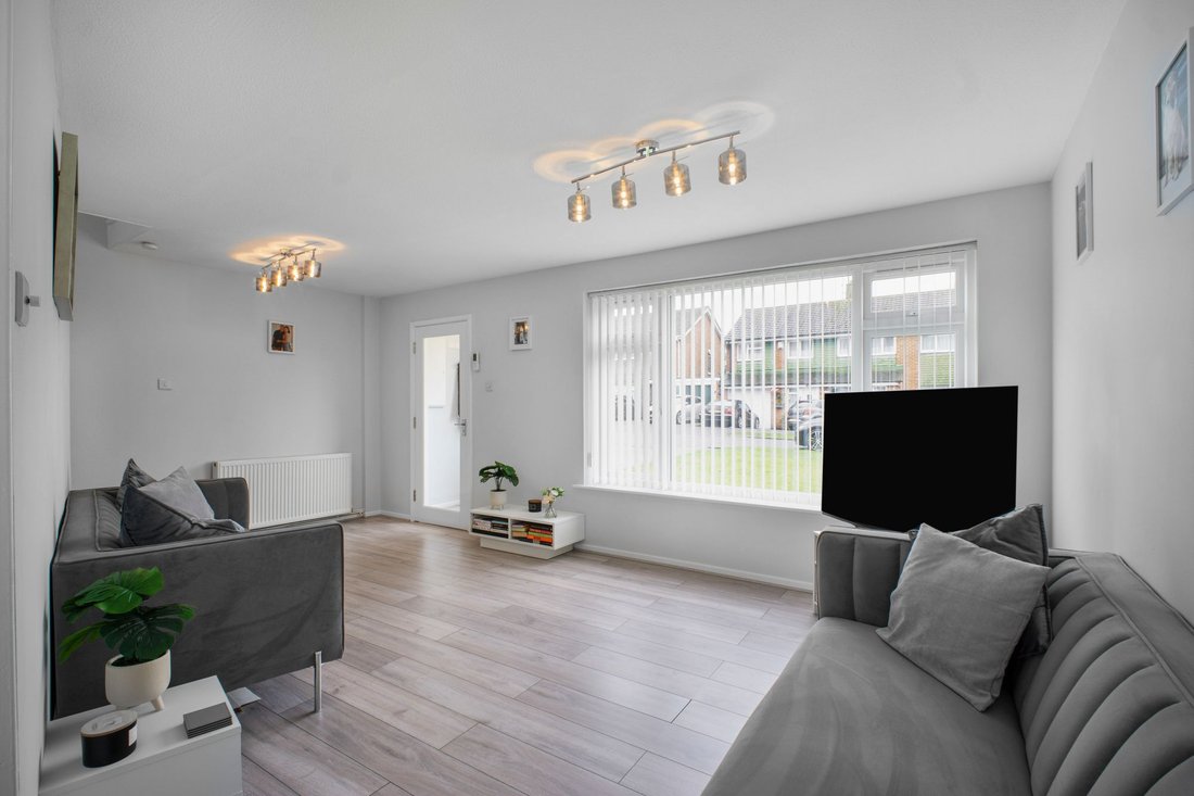 House in Burgess Hill, England 3 - 17015238