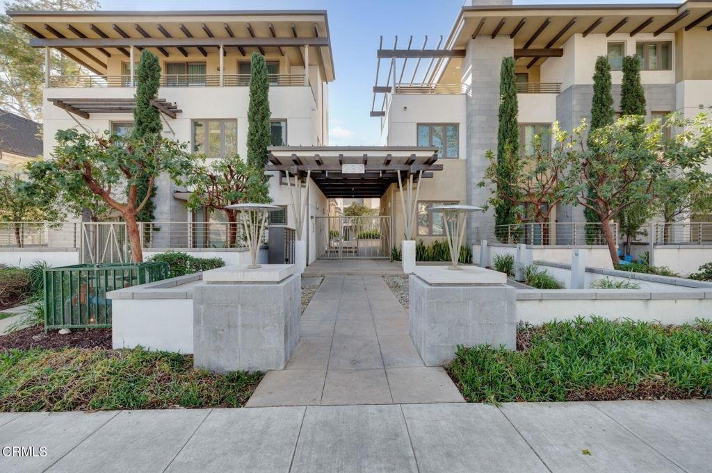 Condo in Altadena, California, United States 1 - 17015465
