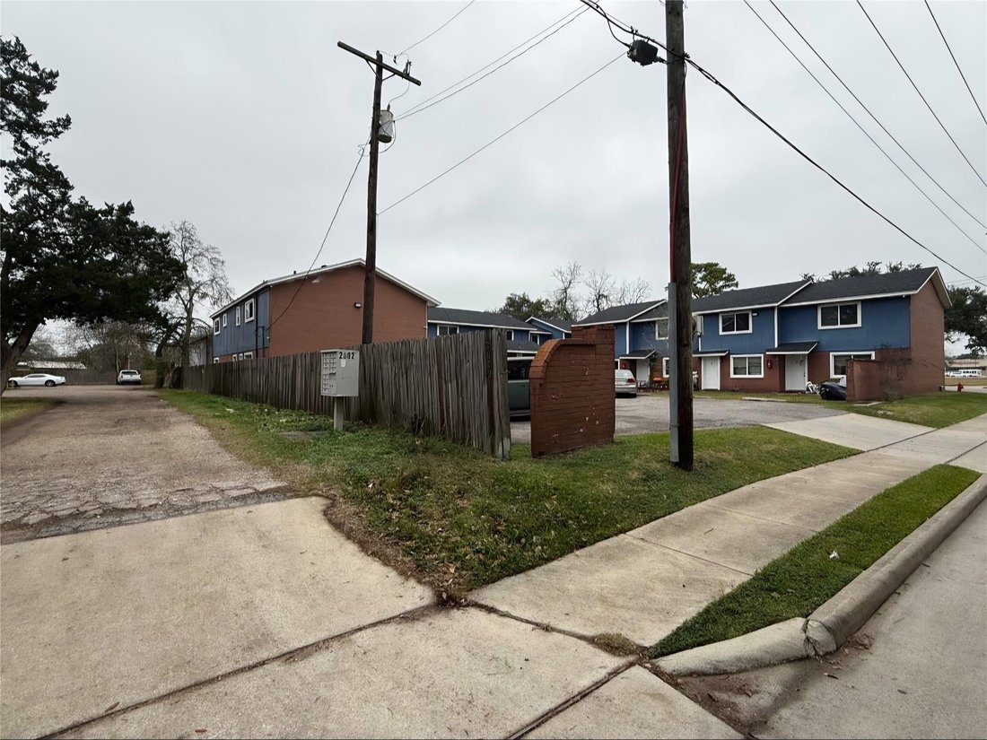 Alvin, Texas, United States 5 - 17014330