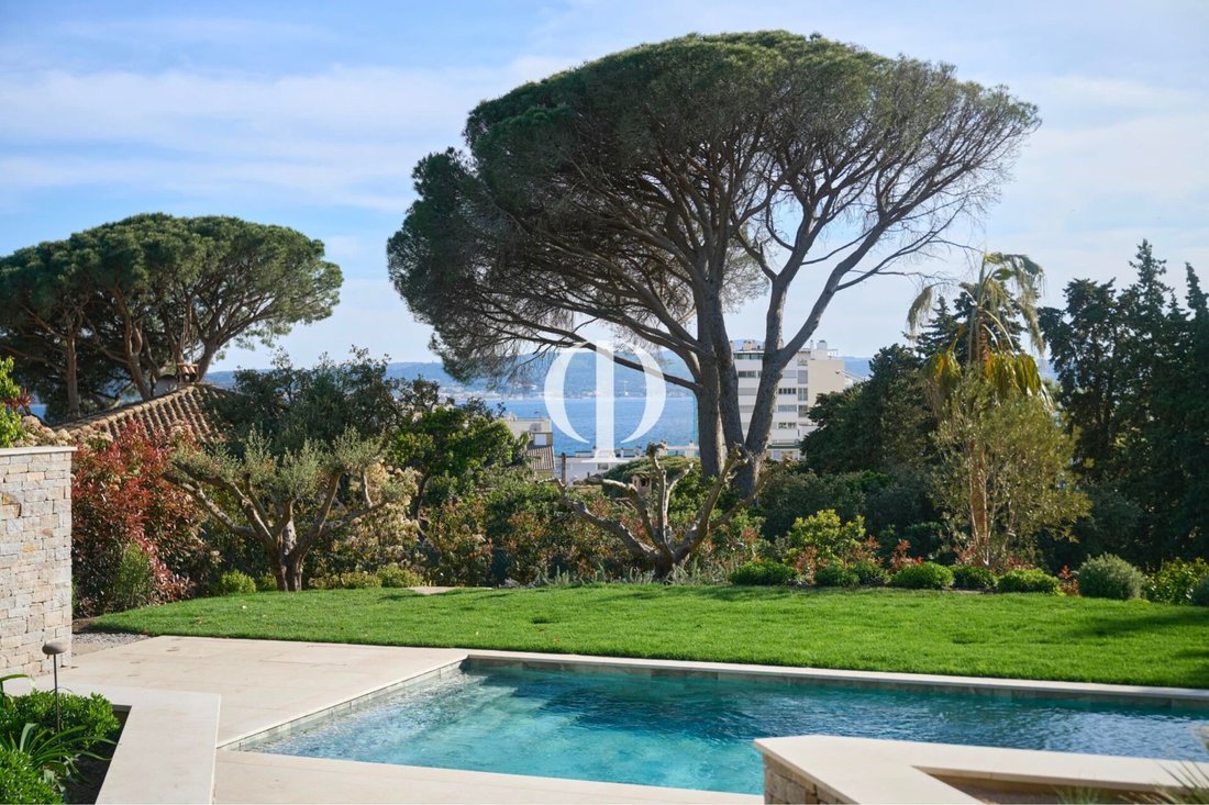 Villa in Nartelle-Noyer-Bellevue-bd des Sardinaux, Sainte-Maxime, France 3 - 17010638