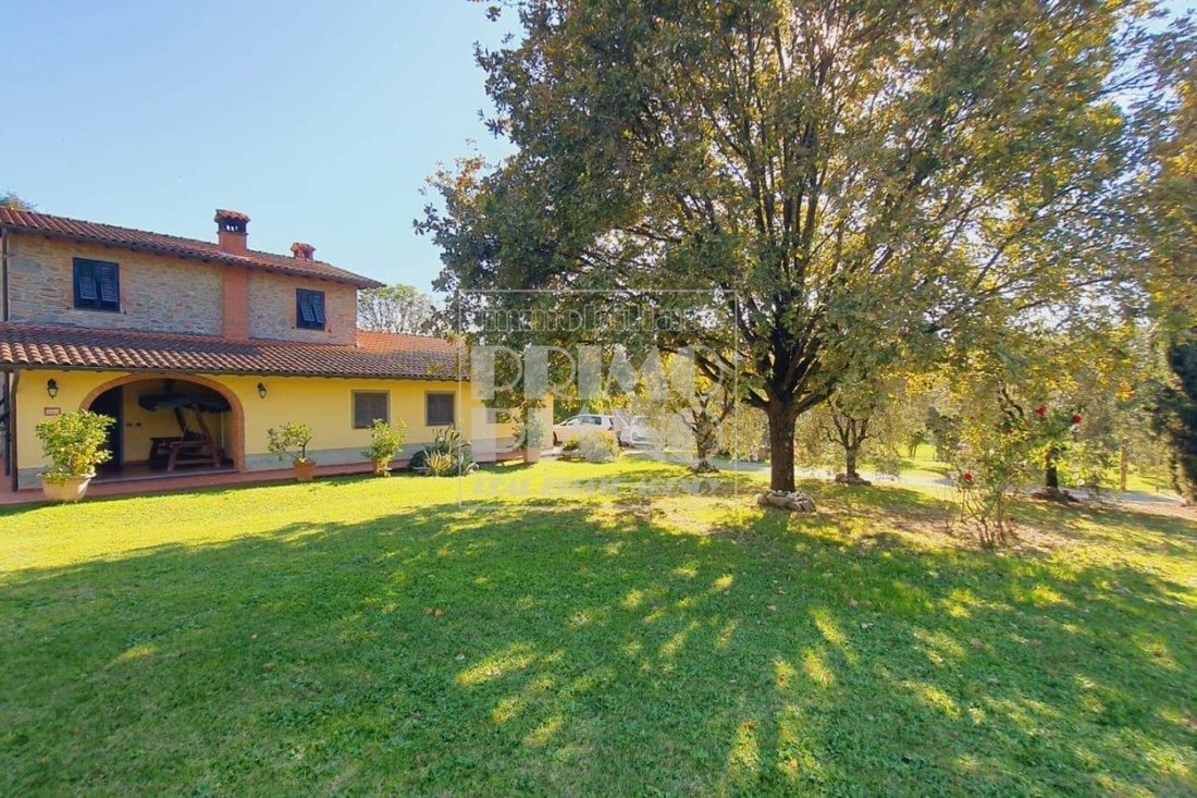 Villa in Segromigno in Monte, Capannori, Tuscany 2 - 17009938