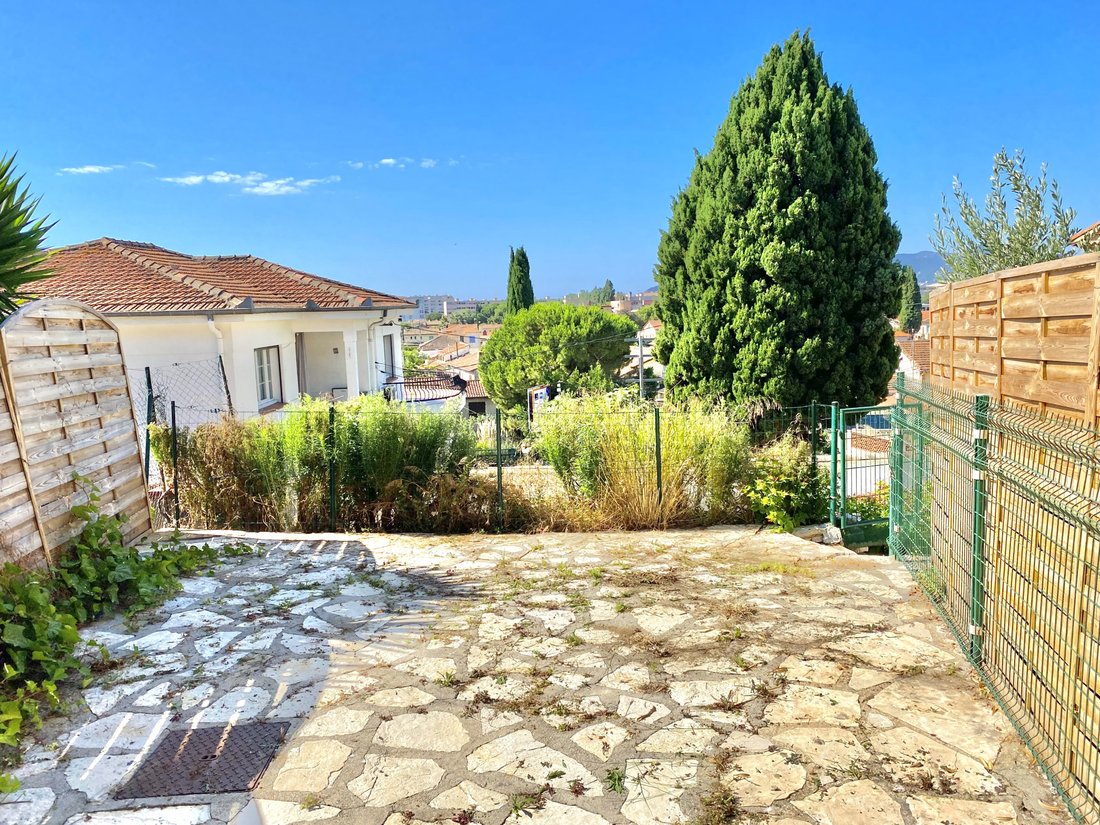 Estate in Le Plan, Cannes, France 2 - 17013367