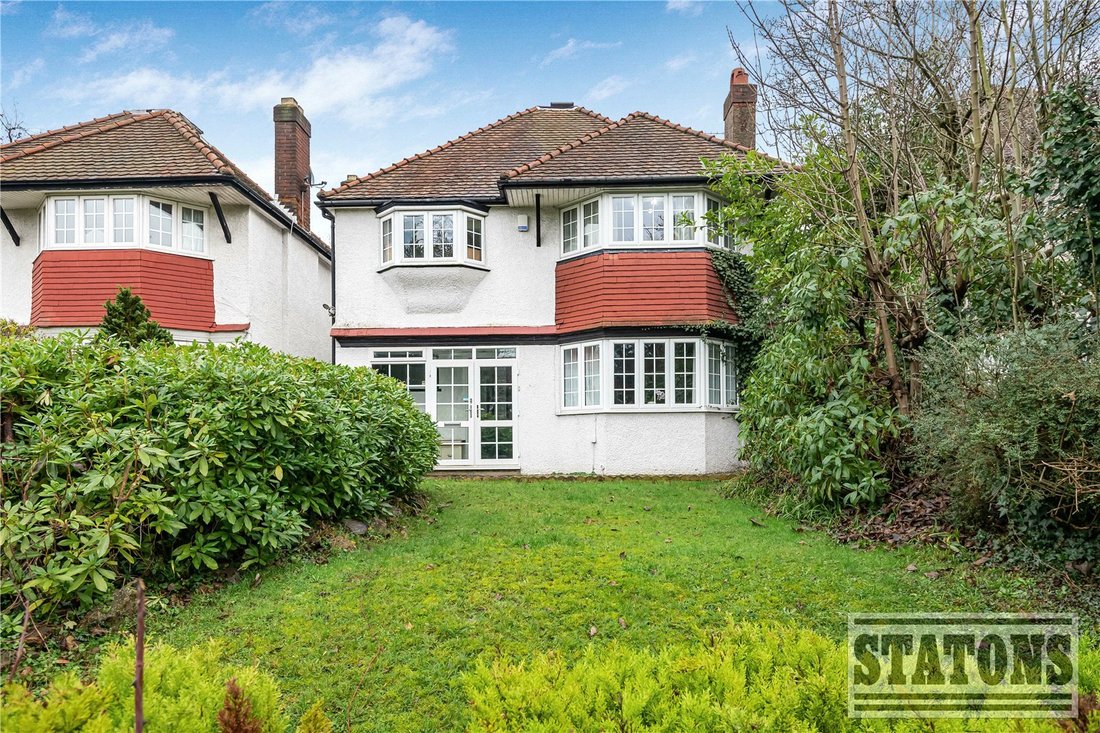 House in Barnet, England 1 - 17009928