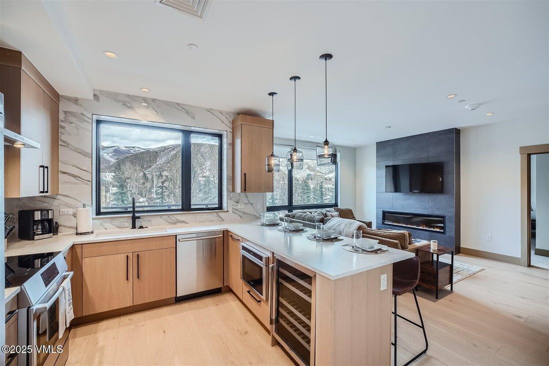 Condo in Avon, Colorado, United States 3 - 17014031