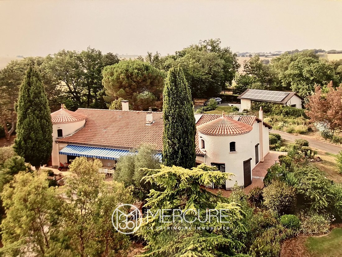 Estate in Labarthe-sur-Leze, Occitania, France 1 - 14471415
