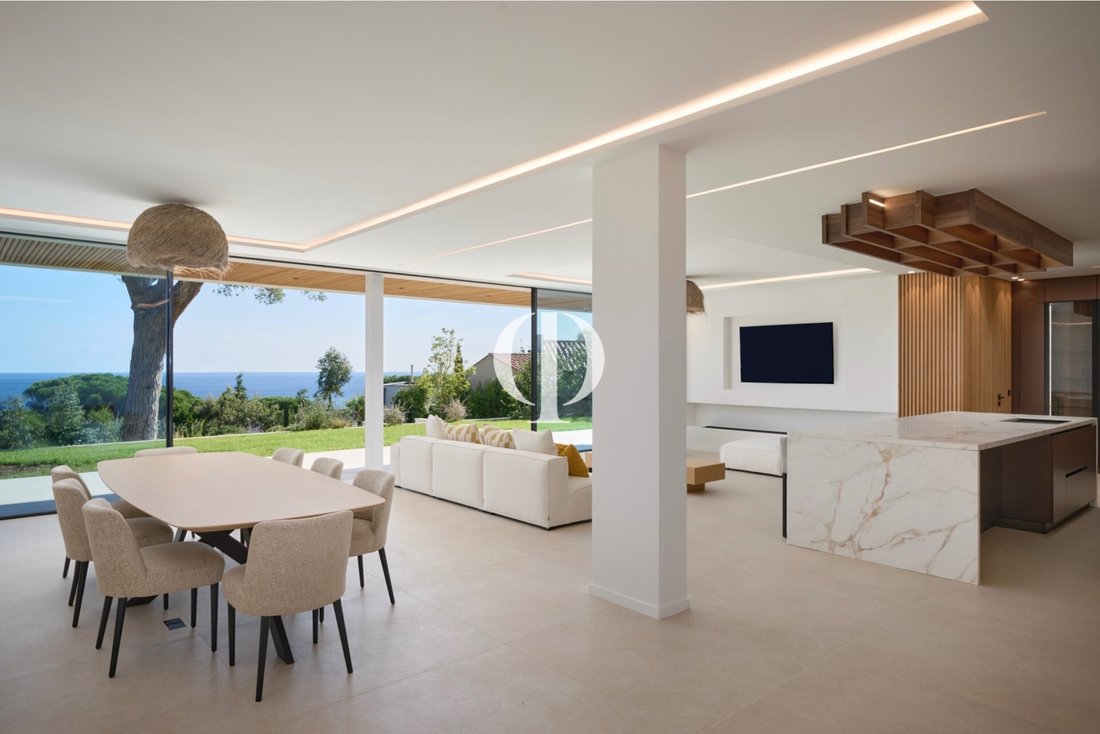 Villa in Nartelle-Noyer-Bellevue-bd des Sardinaux, Sainte-Maxime, France 3 - 17010537
