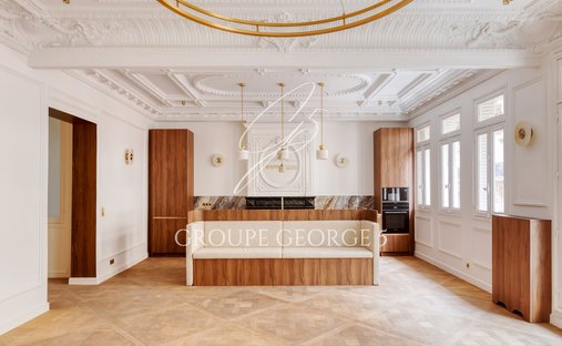 Apartment in Triangle d'Or, Paris 8e Arrondissement, Paris 1