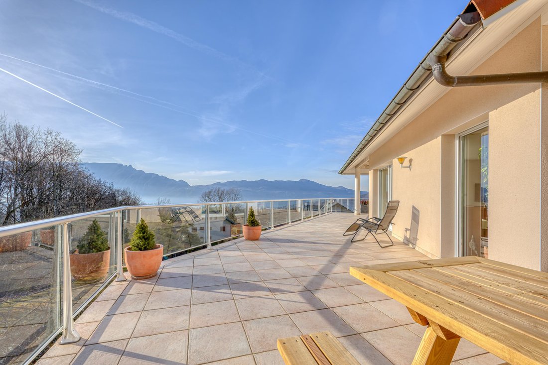 Villa in Pugny-Chatenod, Auvergne-Rhône-Alpes, France 3 - 17010263