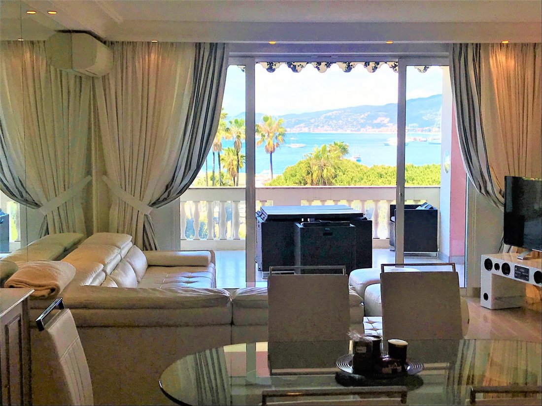 Apartment in Cannes, Provence-Alpes-Côte d'Azur, France 2 - 17012563