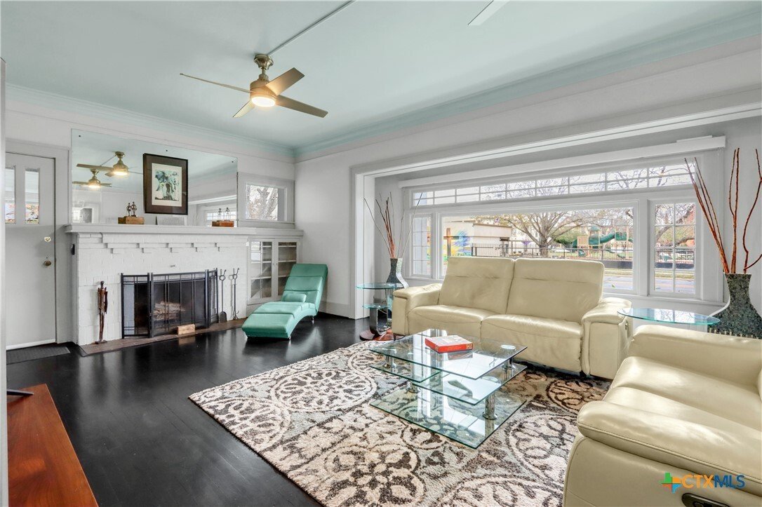 House in Seguin, Texas, United States 3 - 17014197