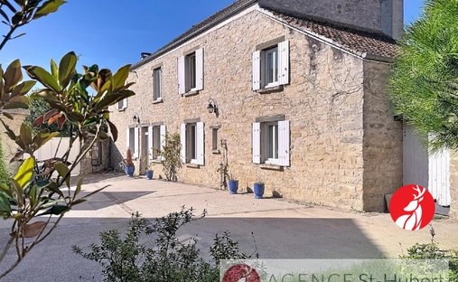 House in Noisy-sur-Ecole, Ile-de-France, France 1