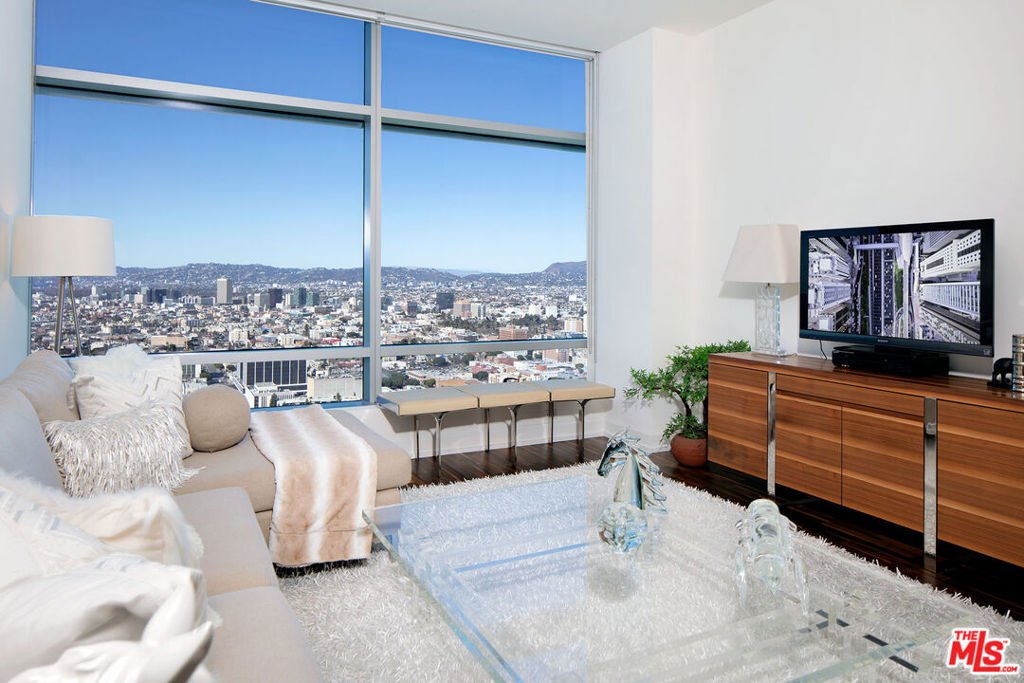 Condo in Los Angeles, California, United States 5 - 17014485