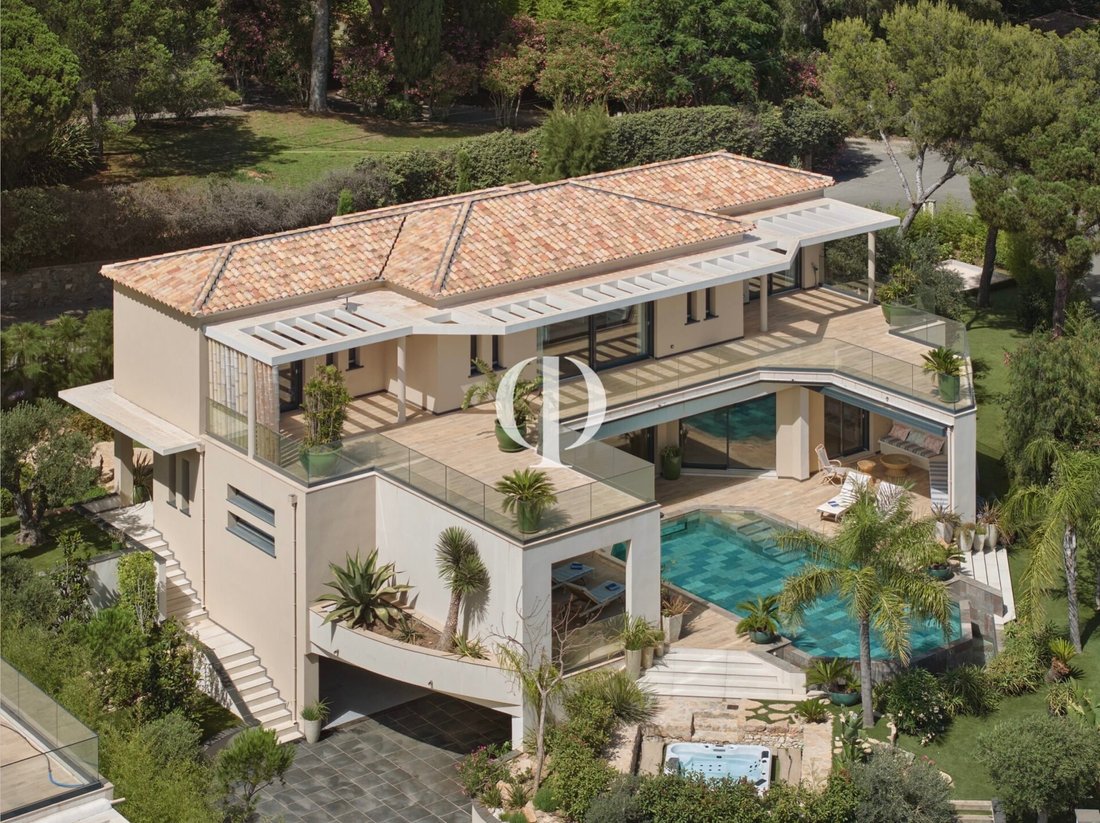 Villa in Nartelle-Noyer-Bellevue-bd des Sardinaux, Sainte-Maxime, France 1 - 17010508
