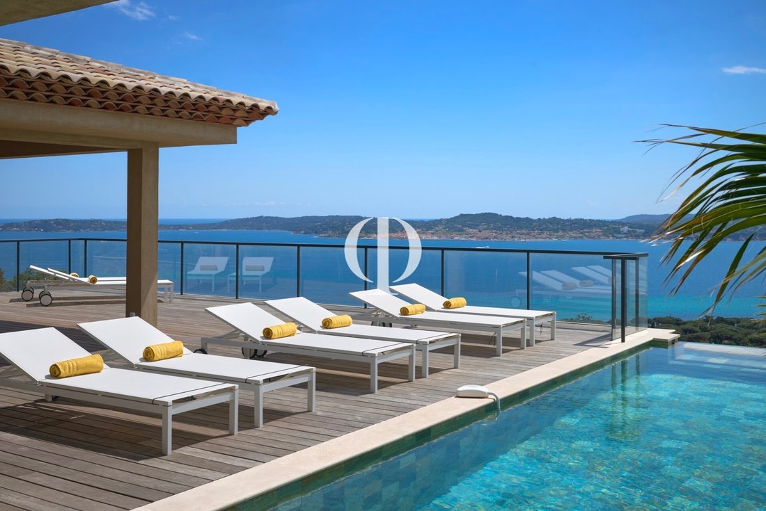 Villa in Grimaud, Provence-Alpes-Côte d'Azur, France 2 - 17010519