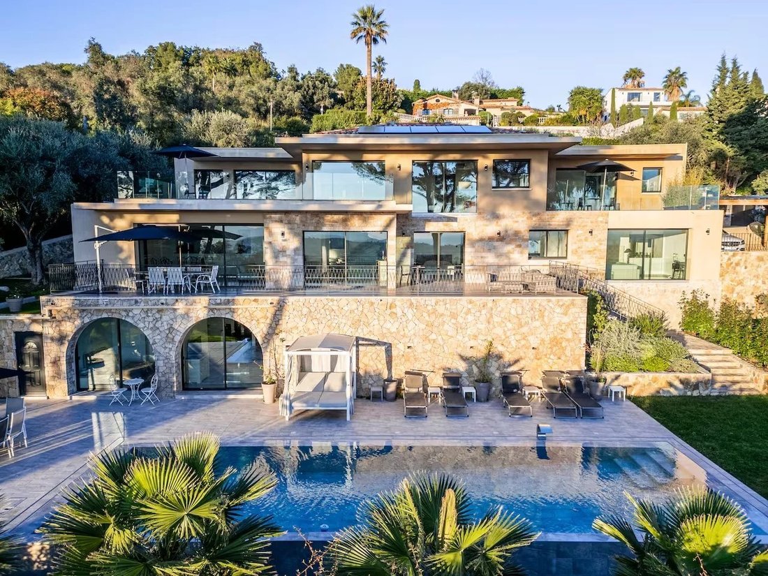 Villa in Mougins, Provence-Alpes-Côte d'Azur, France 1 - 17011060