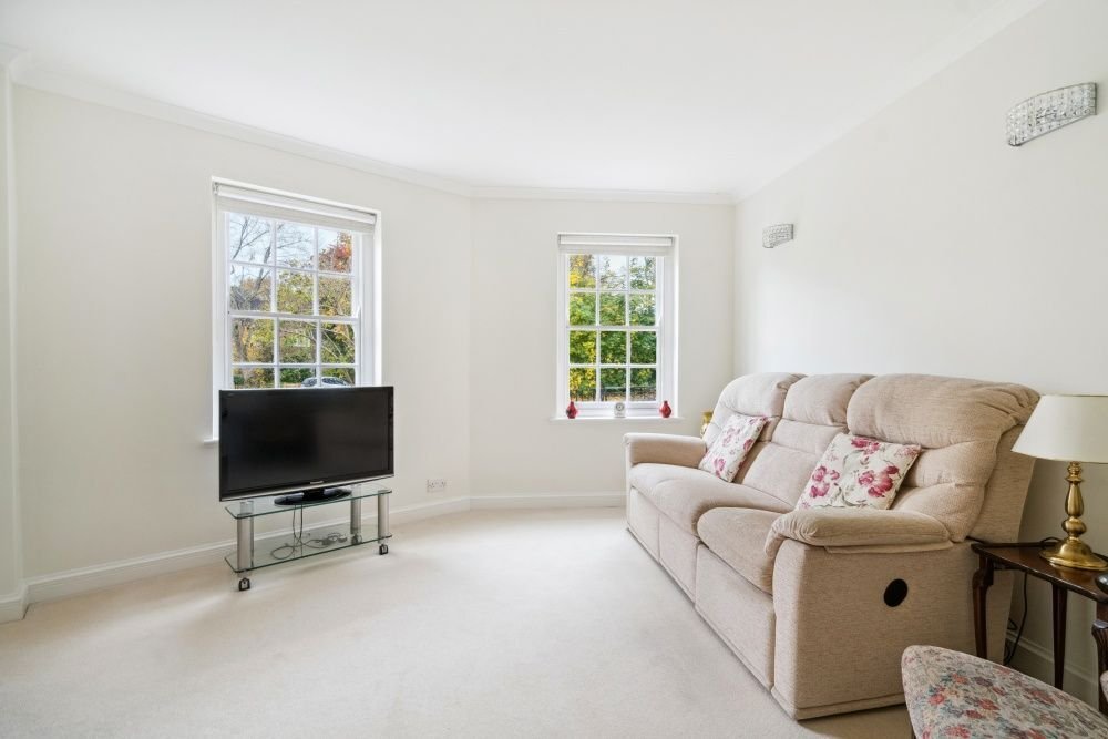 House in Westfield Park, Harrow, England 5 - 17009767