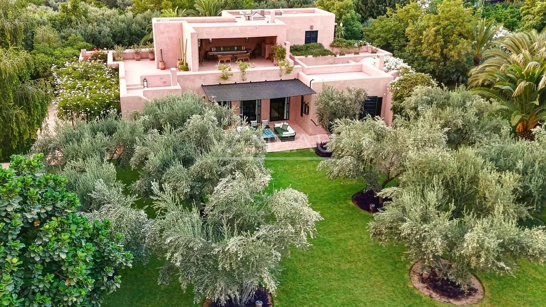 Villa in Sidi Abdallah Ghiat, Marrakesh-Safi, Morocco 2 - 17011247