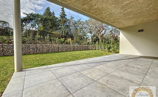 Château 1330 M² Sur 13 Ha Proximité Nimes