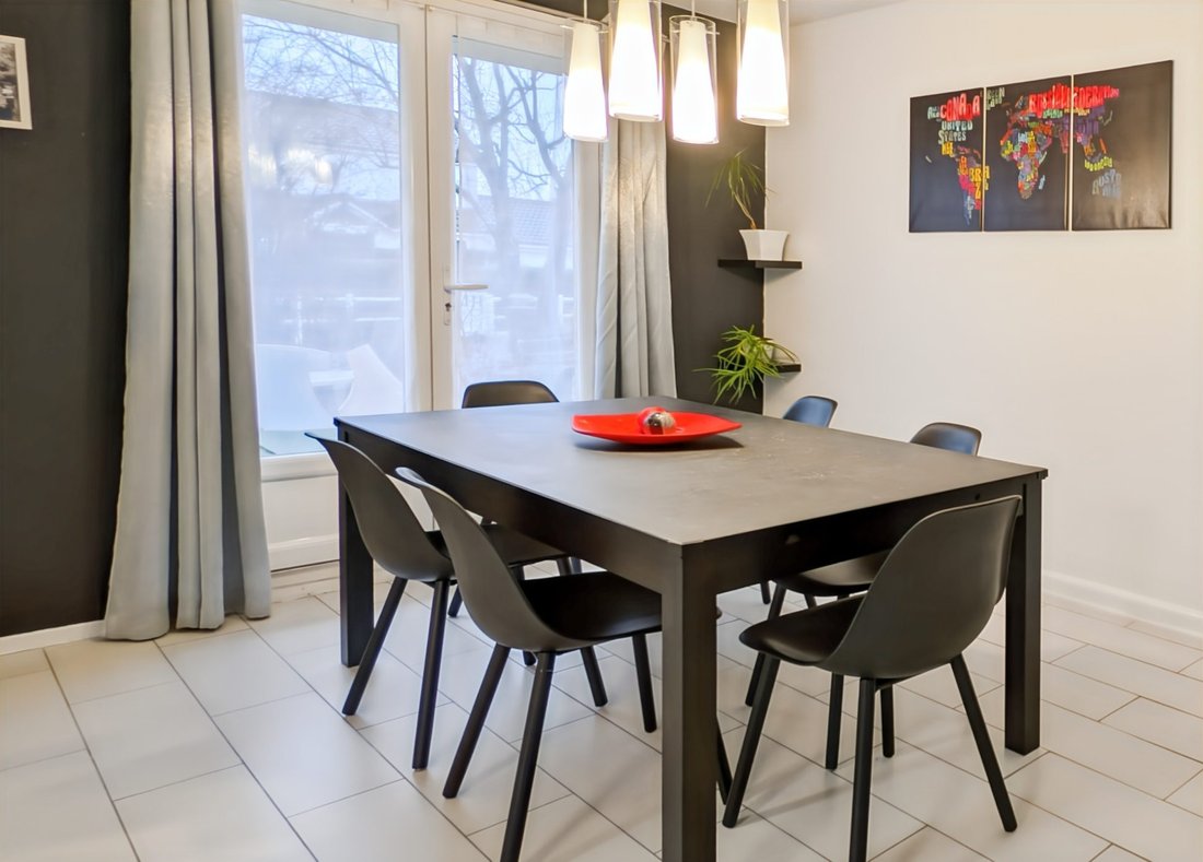 House in Le Mesnil-Saint-Denis, Ile-de-France, France 4 - 17014925