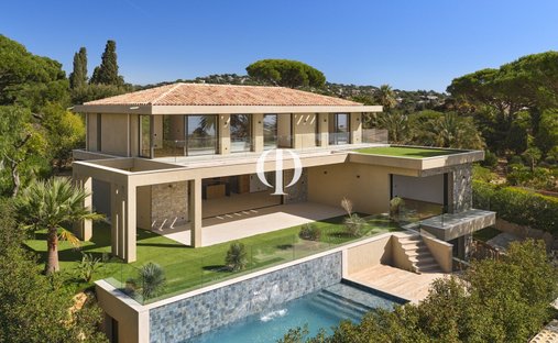 House in Nartelle-Noyer-Bellevue-bd des Sardinaux, Sainte-Maxime, France 1