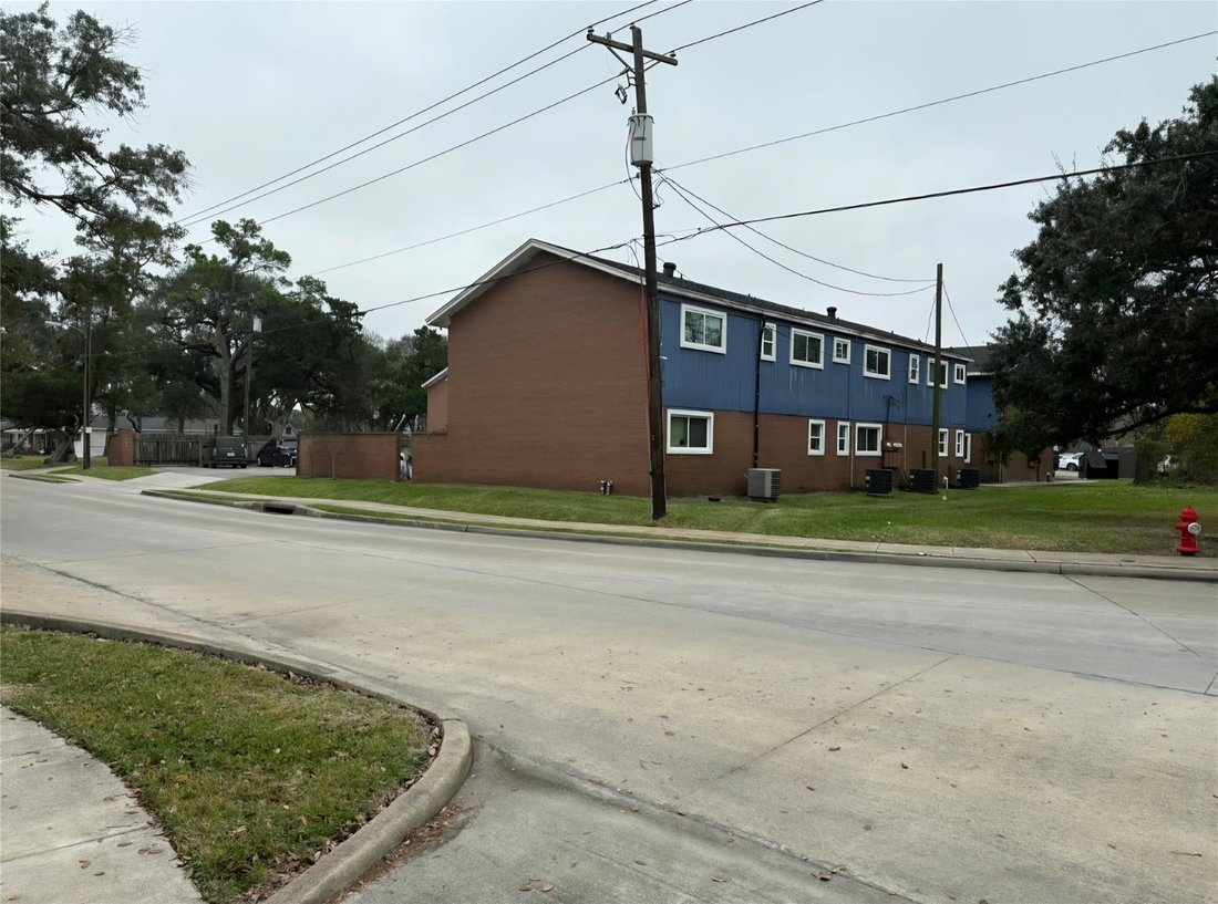 Alvin, Texas, United States 4 - 17014330