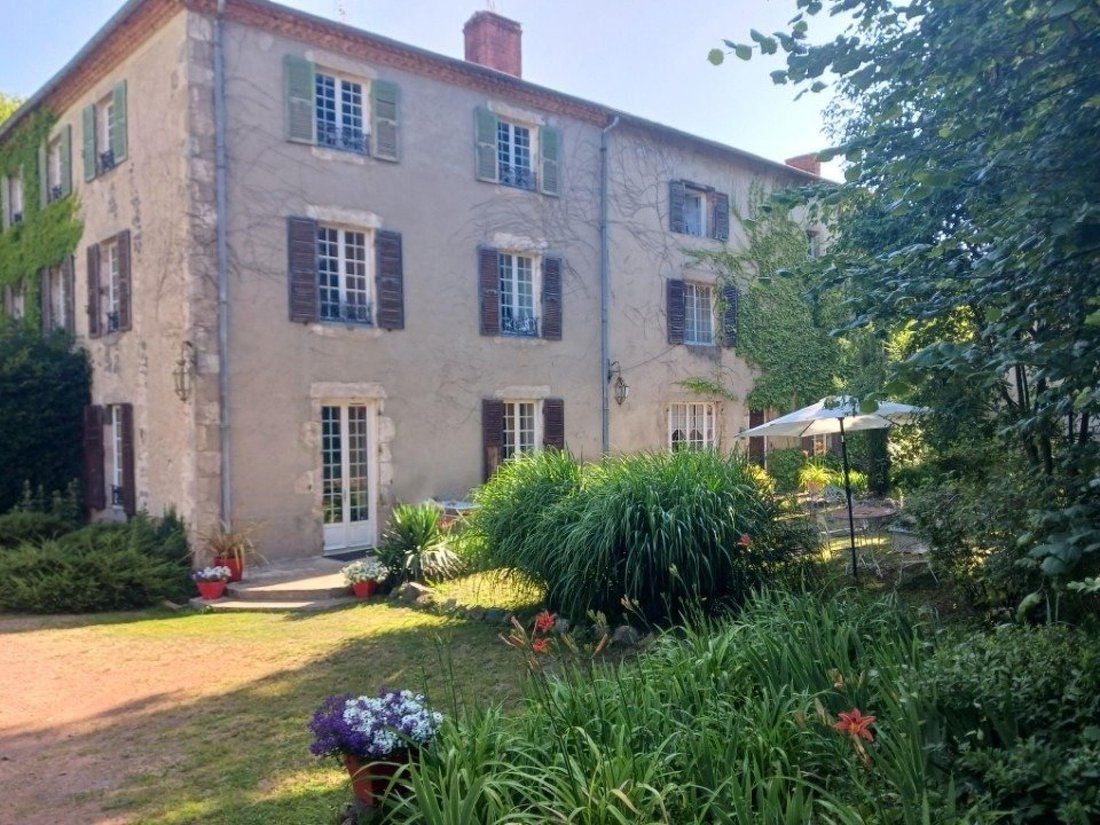House in Ferrieres-sur-Sichon, Auvergne-Rhône-Alpes, France 2 - 17013099