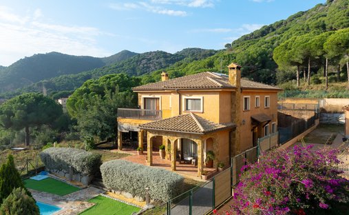 House in Argentona, Catalonia, Spain 1