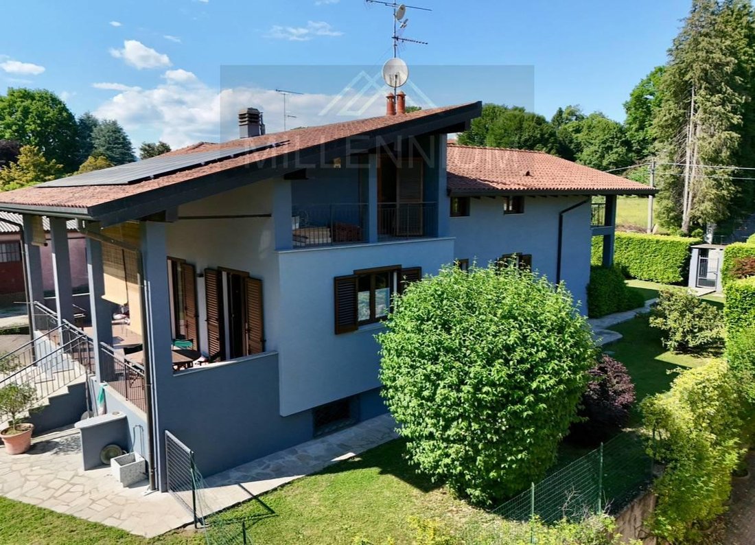 Villa in Dormelletto, Piedmont, Italy 4 - 17014956