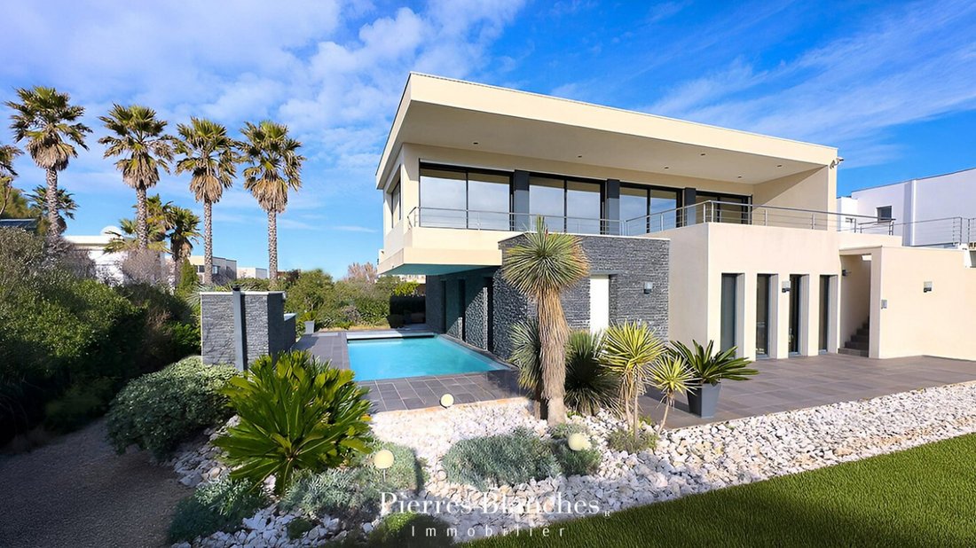 Villa in Espace Villeroy-Les Quilles, Sète, France 1 - 17010318