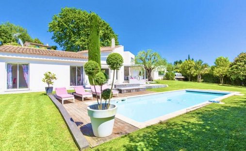 Villa in Mougins, Provence-Alpes-Côte d'Azur, France 1