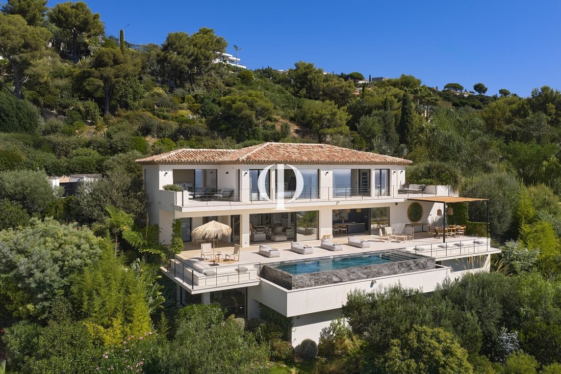 Villa in Ecarts, Roquebrune-sur-Argens, France 2 - 17010627