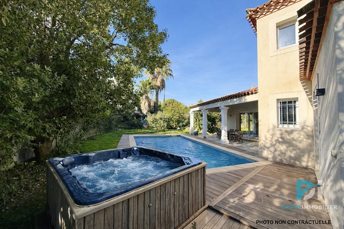 House in Ancien Hôpital, Beziers, France 3 - 17010672